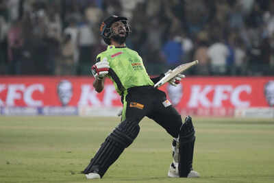 Madness! Sikandar Raza plays a Test in England, lands 10 minutes before toss in Pakistan and hits winning runs in PSL final | Cricket News 1 121403842