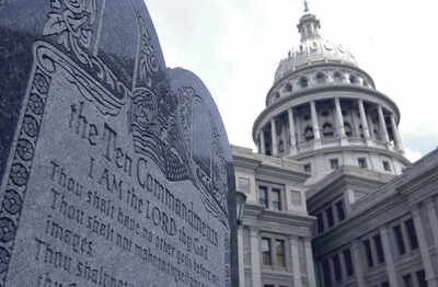 Texas lawmakers push to bring ten commandments back to public schools 1 121412626