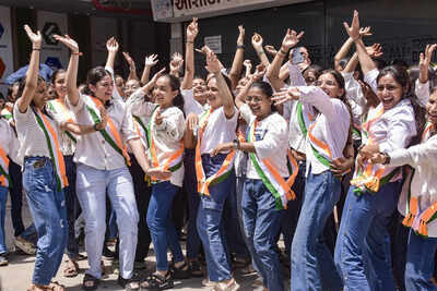 Gujarat Board SSC result 2025: Girls, English medium students outperform peers 1 GSEB SSC result 2025 declared with 83 08 pass rate Banaskantha tops districts