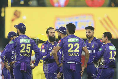 Kolkata deepens Chennais IPL woes in 8 wicket win