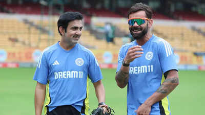 Virat Gambhir 1205 AFP