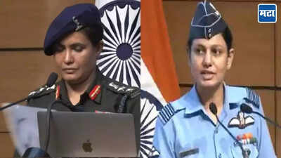 sofia qureshi and wing commander vyomika singh