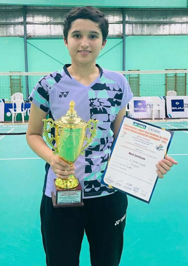 unnati hooda scores 93 in cbse class 12 while excelling in badminton