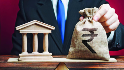 NBFCs vs Bank: NBFCs credit growth hits 20% in FY25; MFIs see 95% profit plunge as sector expands sharply 1 121777300
